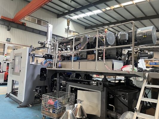 Extrusion Blow Molding Machine for PE PP PVC Materials with 5ml-100L Capacity and Auto Deflashing